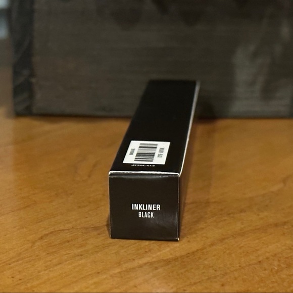 IL Makiage Eyeliner - Picture 4 of 4